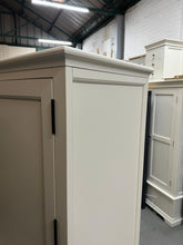 Load image into Gallery viewer, STOW WARM WHITE
Narrow Single Larder Quality Furniture Clearance Ltd
