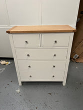 Load image into Gallery viewer, SIMPLY COTSWOLD CLASSIC CREAM 2 over 3 chest of drawers Quality Furniture Clearance Ltd
