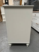 Load image into Gallery viewer, Wilmslow Grey Painted 6 Drawer Chest Quality Furniture Clearance Ltd
