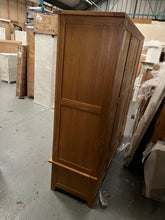 Load image into Gallery viewer, OAKLAND RUSTIC OAK
Four Door Wardrobe
