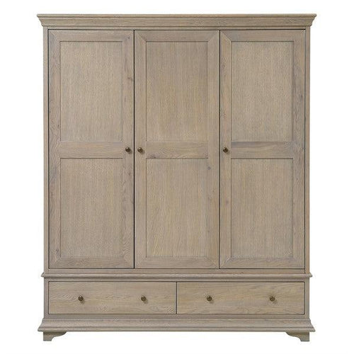 WINCHCOMBE SMOKED OAK
Triple Wardrobe Quality Furniture Clearance Ltd