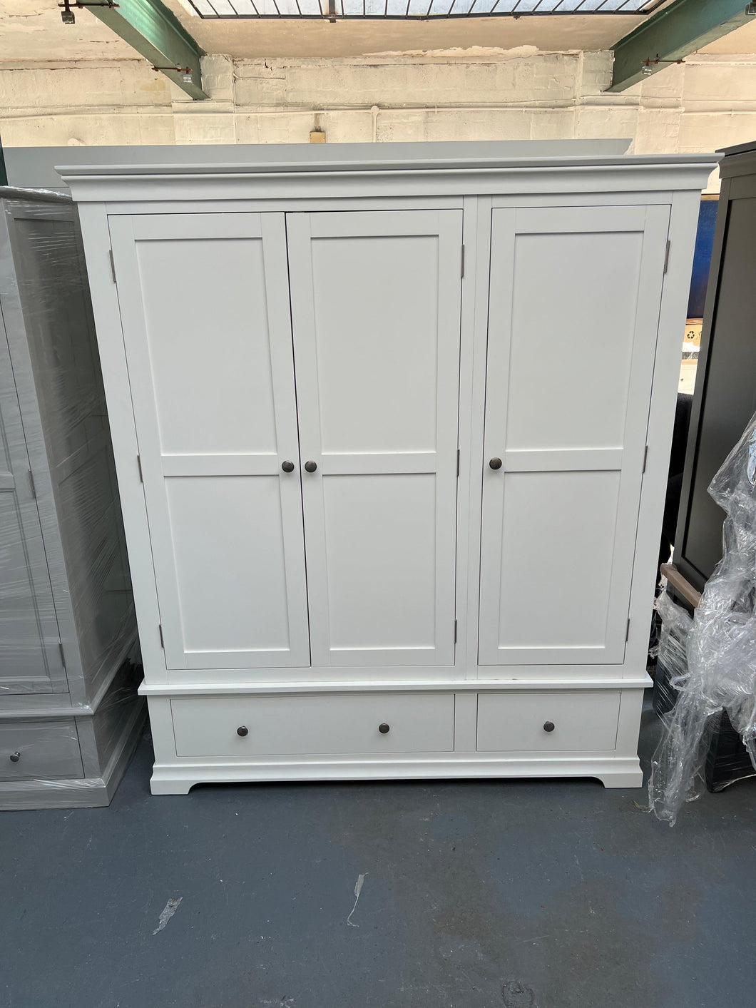 Chantilly Warm white Triple Wardrobe furniture delivered